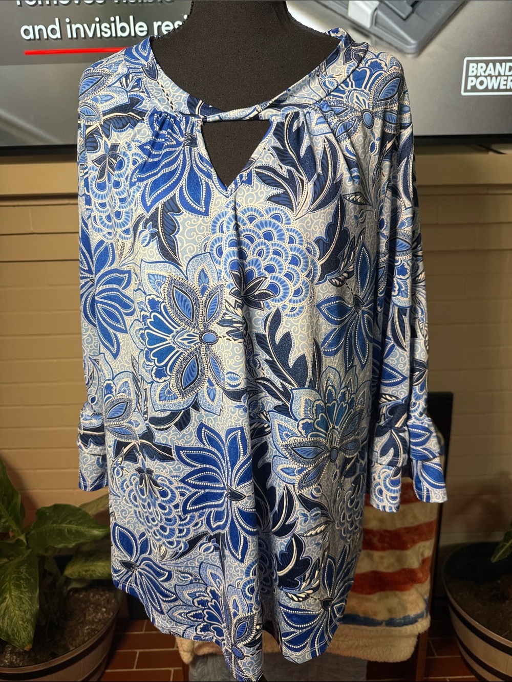 Ruby Rd. Blue and White Floral Keyhole Tunic